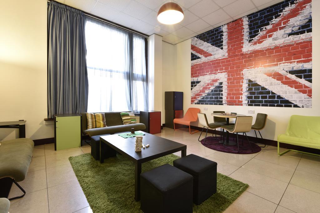 Hostel Equity Point London